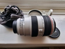 Canon EF 70-300mm f/4.5-5.6 L IS USM Telephoto Zoom Lens