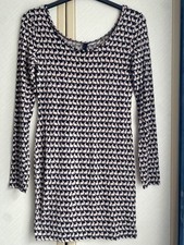 Unusual Rabbit Stretch Dress Size 14 Divided H&M Soft Comfy Ladies Dress Quality