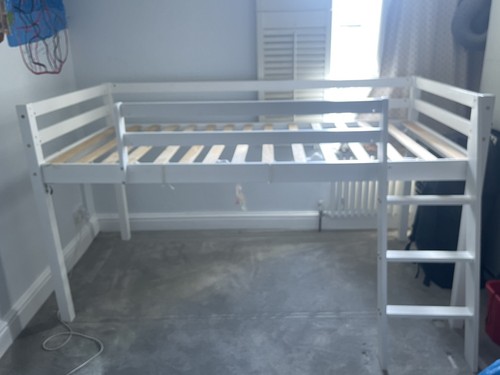 Mid sleeper single bed - single,