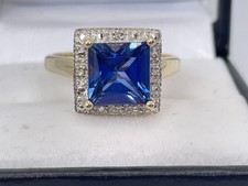 9ct Gold Blueberry Quartz &