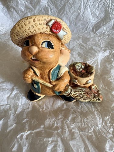 Pendelfin family circle rabbit - family,