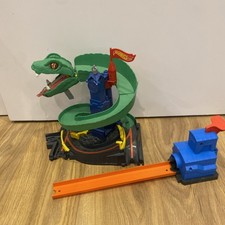 Hot Wheels City Cobra Crush