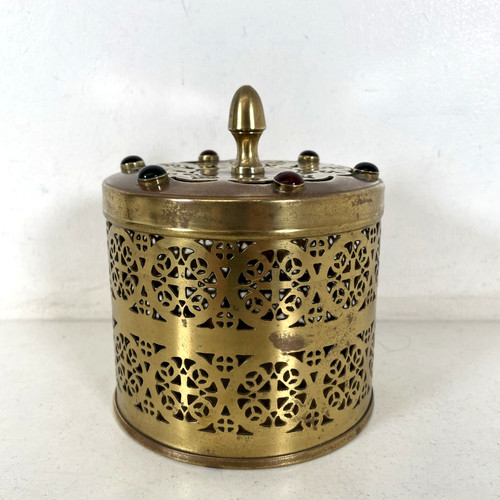 Vintage past times brass - past,