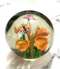 Vintage Art Glass Floral