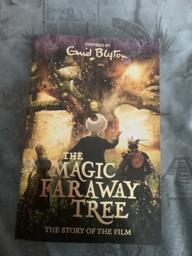 The magic faraway - faraway, tree