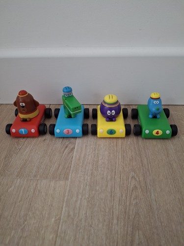 Hey duggee squirrels - duggee, car