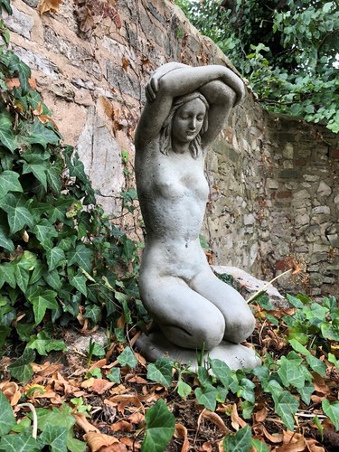 Naked bathing lady - , stone