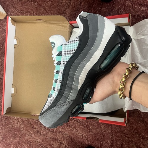 Nike air max 95s hyper - air,