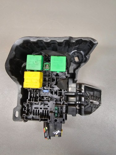 Peugeot 208 fusebox - fusebox, interior