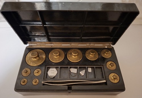 Vintage calibrating scales - vintage,