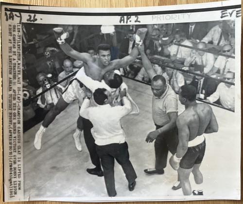 Muhammad ali defeats sonny - ali,