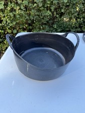 Red Gorilla 6 L Feed Bowl Black