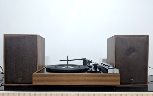 Ultra group stereo - ultra,