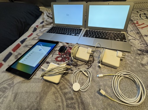 Apple job lot macbook air - job,