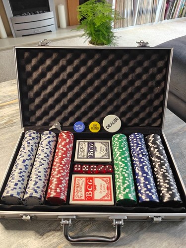 Oypla 300 piece poker set - 300,