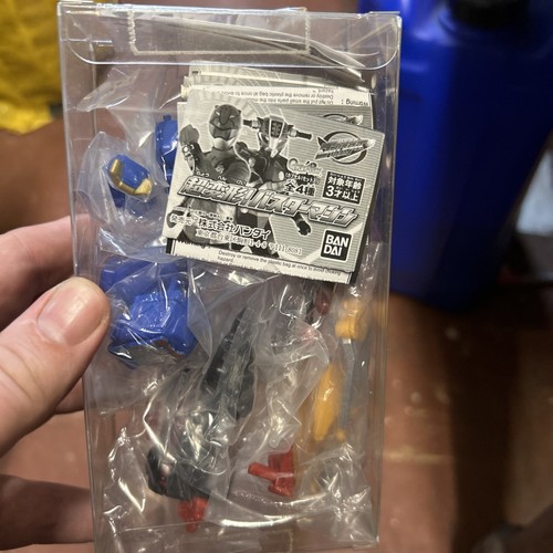 Busters power rangers - go,
