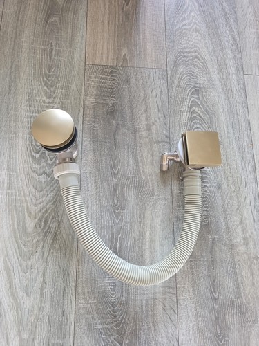 Square pop bath filler - square, up