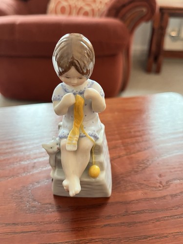 Royal worcester days the - worcester,