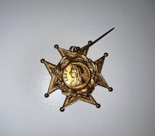 1897 Queen Victoria Diamond Jubilee Medal Star Pin Badge Antique Memorabilia