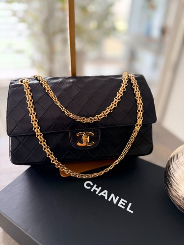 Chanel black leather - |,