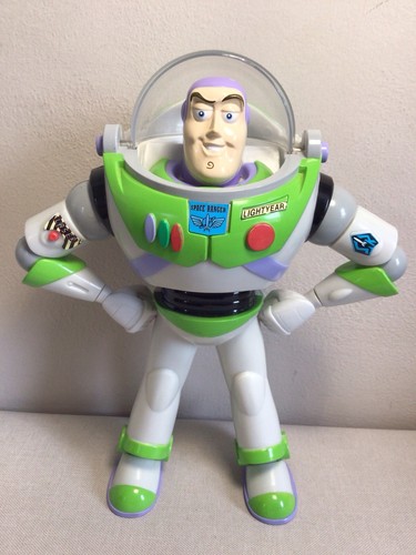 Disney pixar buzz lightyear - buzz,
