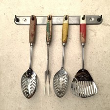 4 Various Vintage Kitchen Utensils With Hanging Rack Shabby Kitchenalia