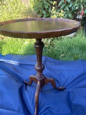 Vtg. Pie Crust Walnut wood