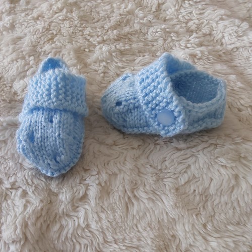 Hand knitted crocs fit - hand,