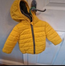 Yellow baby coat with hood size 3-6 months for girl boy unisex. Autumn Winter 