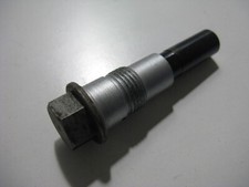 Timing chain tensioner right