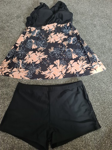 Size floral swim - m,
