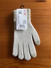 KAWS x UNIQLO HEATTECH Knit