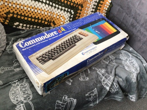Boxed commodore breadbin - 64,