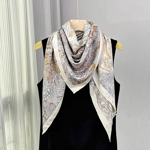 100 mulberry silk scarf in - 100%,