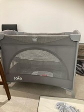 Joie kubbie compact travel cot, pale grey flannel with bassinet