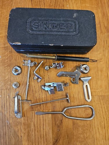Vintage singer sewing machine - singer,