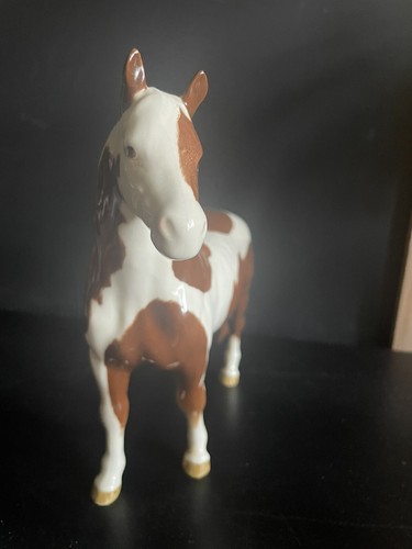 Beswick model 1373 pinto - beswick,
