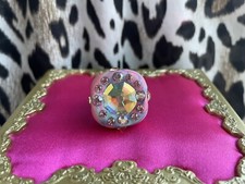 Tarina Tarantino Sculpture