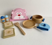 WOODEN PRETEND PLAY TOASTER TOAST FRYING PAN POT & LID UTENSIL KIDS COOK ROLE