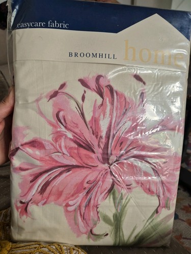 Bnwt broomhill king size - bnwt,