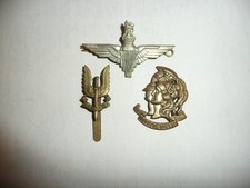 S.A.S. Artists Rifles, Parachute Regiment 3 badges.