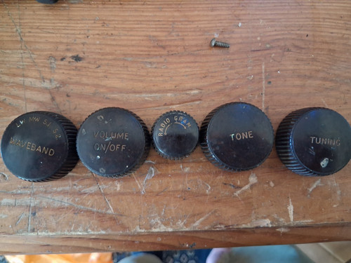 Vintage tube radio - tube, x