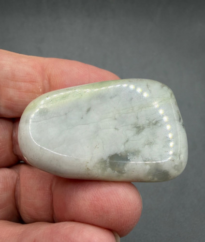 Green jade palm stone - green,