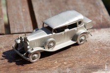 NICE VINTAGE AUTOMOBILE CAR #