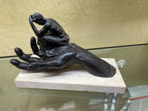 Lorenzo quinn sculpture hand - quinn,