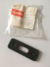 AP8134857 RUBBER FIXING PLATE