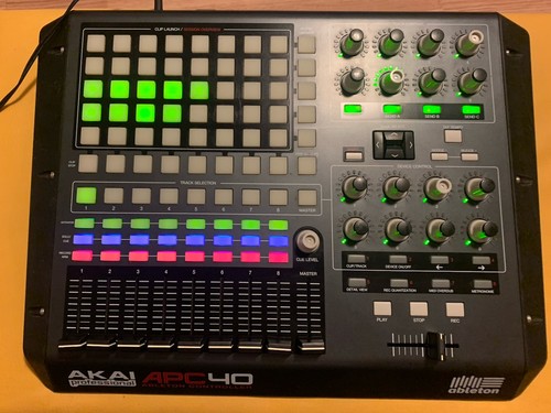 Akai apc40 midi usb controller - akai,