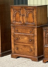 SUPERB   CARVED OAK ARTS AND