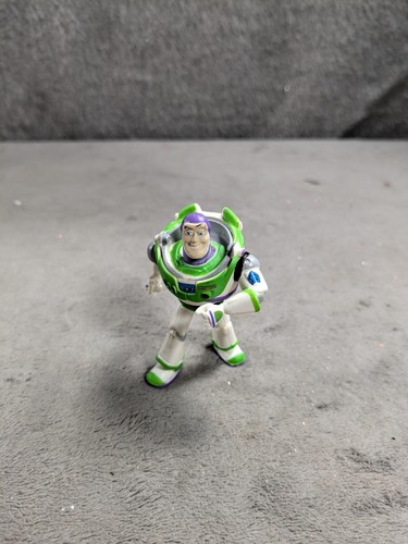 Buzz lightyear cake topper toy - cake,