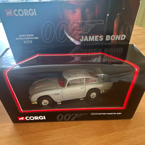 Corgi james bond 007 aston - bond,